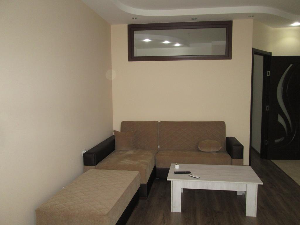 Mari Apartment Батуми Экстерьер фото