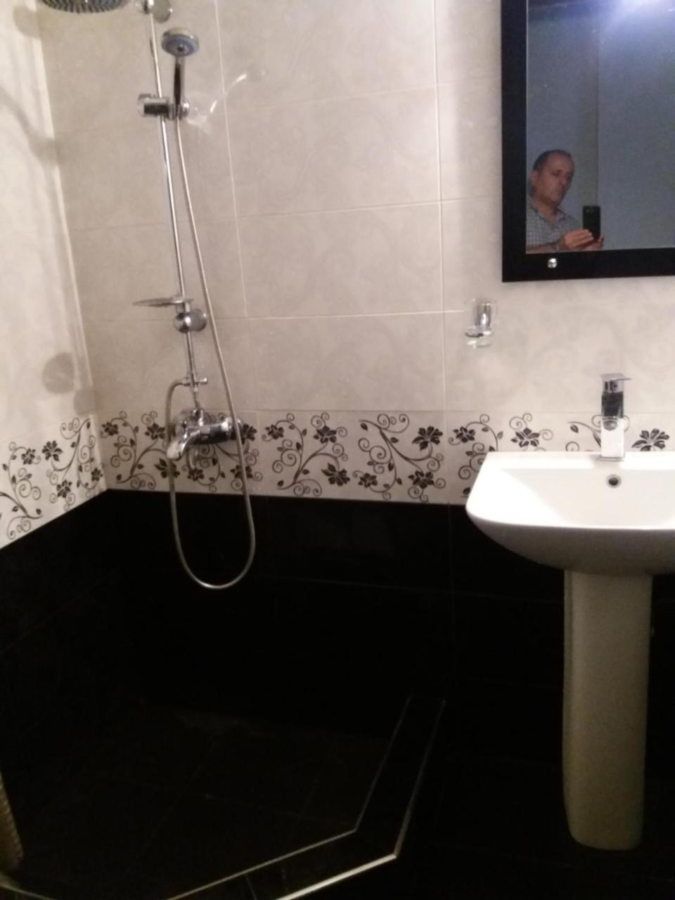 Mari Apartment Батуми Экстерьер фото