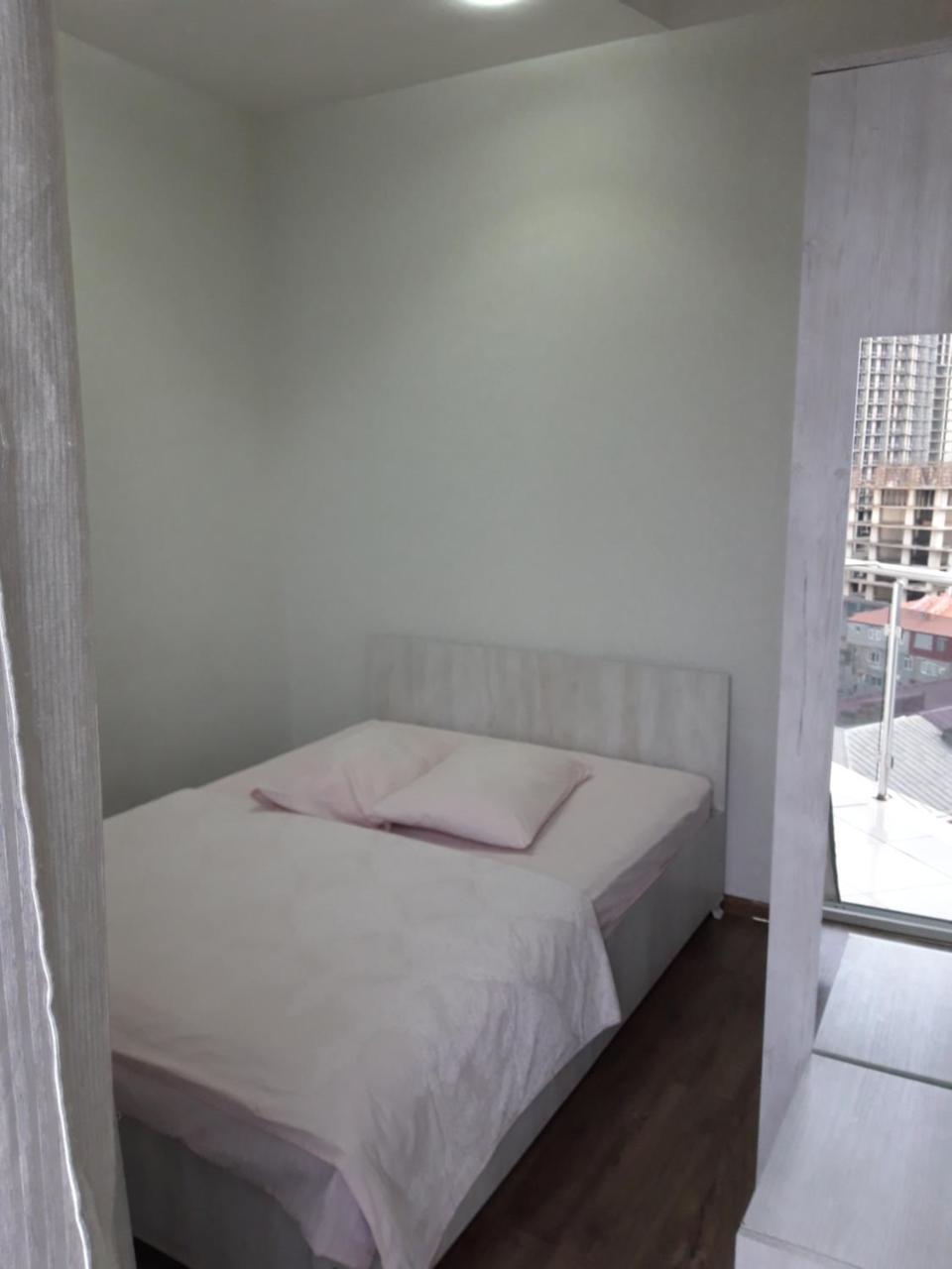 Mari Apartment Батуми Экстерьер фото